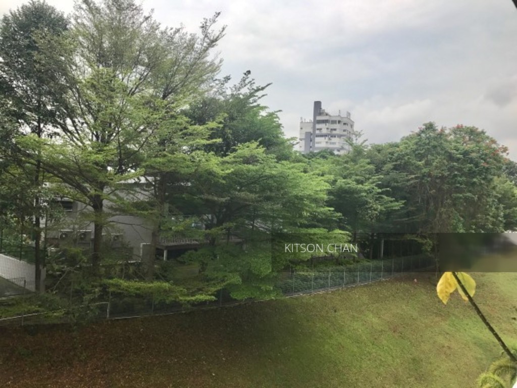 Commonwealth Crescent thumbnail photo